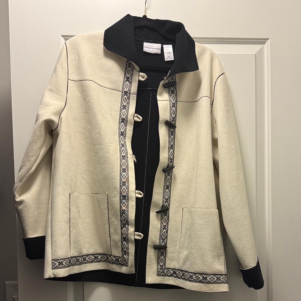Alfred Dunner Cream and Black Women's Blazer